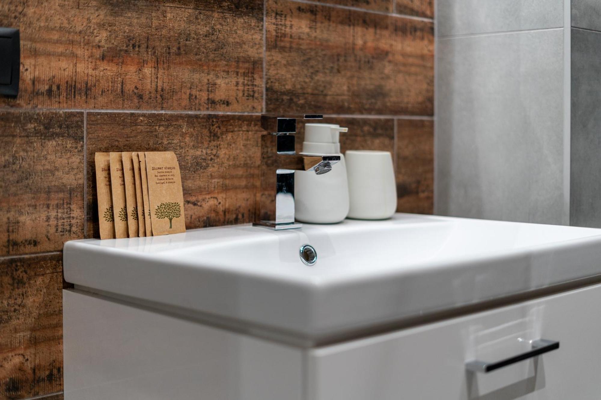 Spa Bedrooms With Sauna&Bath And Free Parking Cracovia Exterior foto
